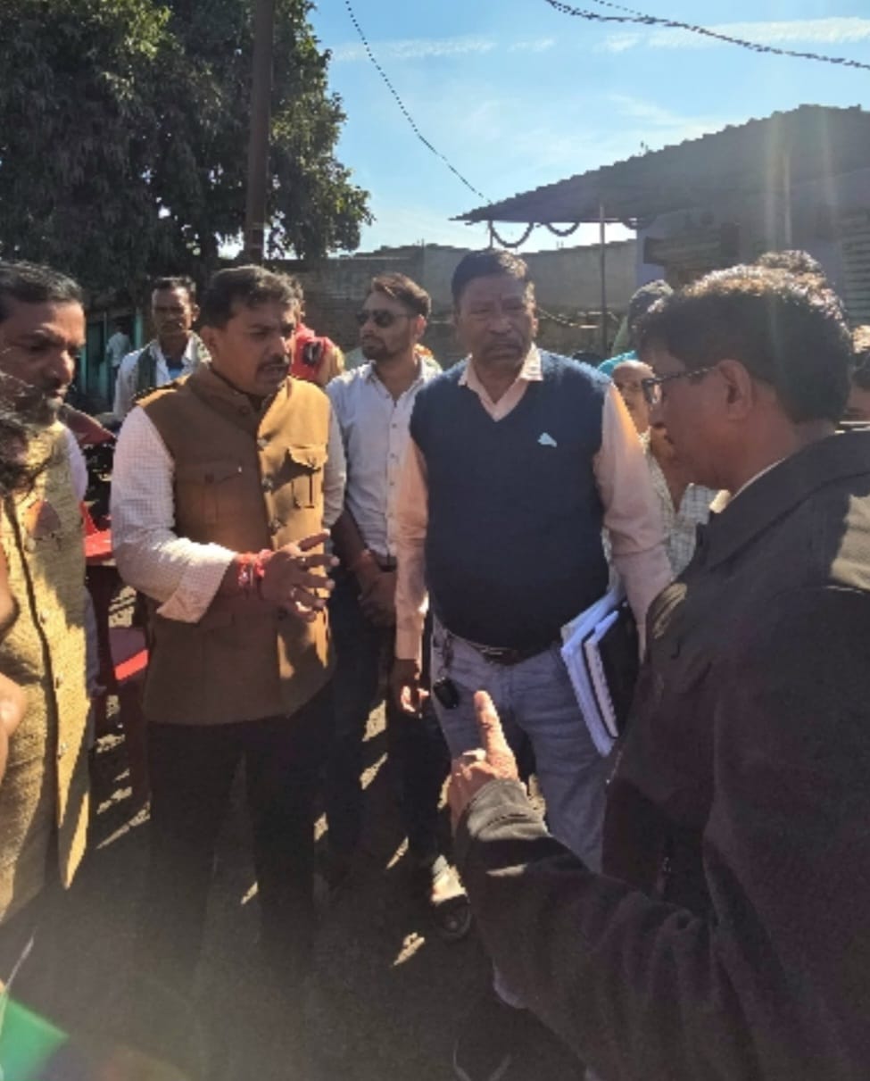 बेलतरा विधायक सुशांत शुक्ला की हिन्द कोल वाशरी को फटकार, वासरी के चलते खराब हुई है कि जल्द करें मरम्मत..