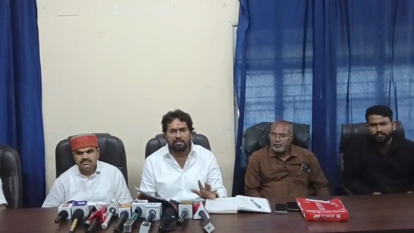 बिलासपुर दशहरा विवाद : “भले ही जेल जाना पड़े, रावण दहन वहीं करेंगे” – अरपांचल लोक मंच अध्यक्ष सिद्धांशु मिश्रा का प्रशासन को खुला चैलेंज..