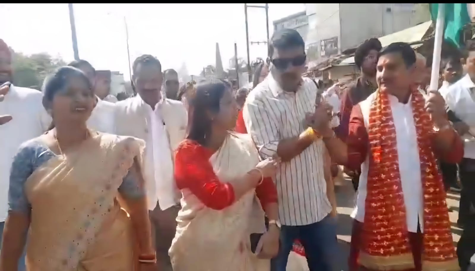 यूनिटी मार्च का पोस्टमार्टम : कैमरे की लाइन में खड़े होने पर बहसबाजी की नौबत, भाजपाइयों की एकता हुई बेनकाब.. देखें वीडियो..