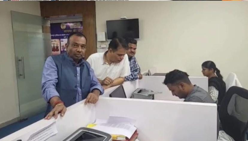 कांग्रेस नेता प्रमोद नायक हुए ई-चालान ठगी का शिकार ; फर्जी लिंक क्लिक करते ही मोबाइल हैक..