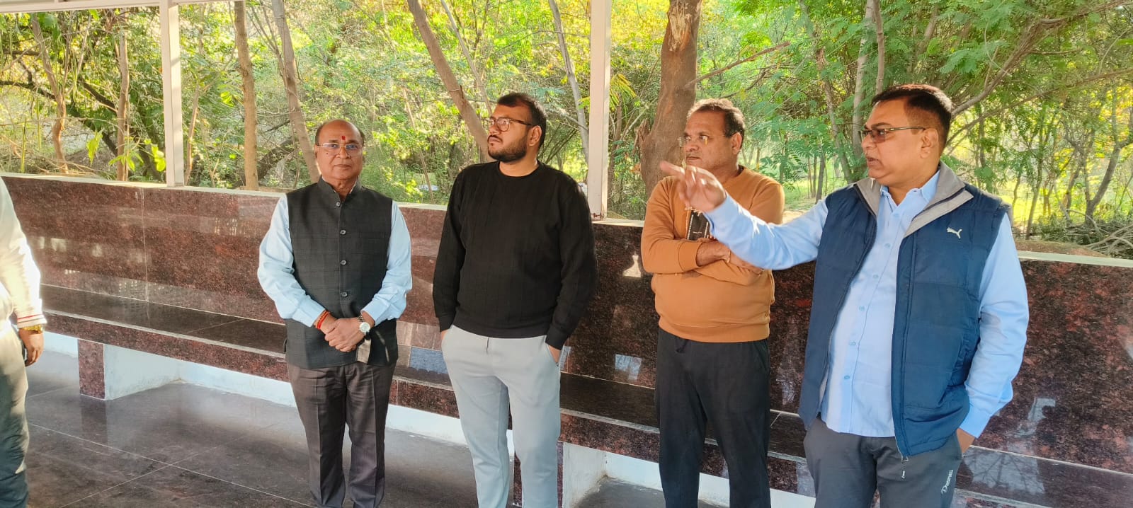 भारतीय नगर मुक्तिधाम में तेजी से नवनिर्माण – अग्रवाल सेवा समिति के प्रयासों से संवार रहा संपूर्ण परिसर..