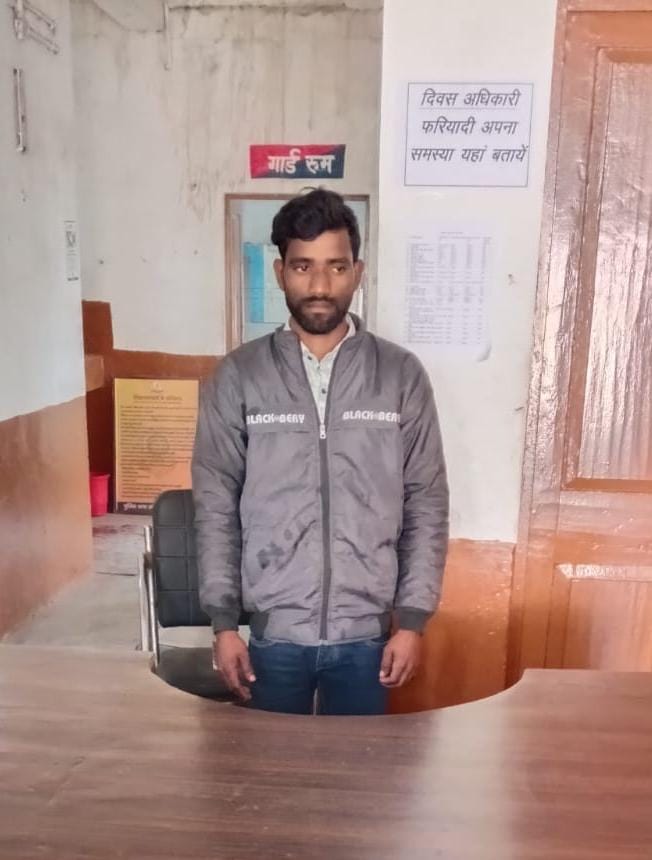 शादी का झांसा देकर नाबालिग को भगा ले गया था युवक, पुलिस ने गुजरात से दबोचा, अब खा रहा जेल की हवा..
