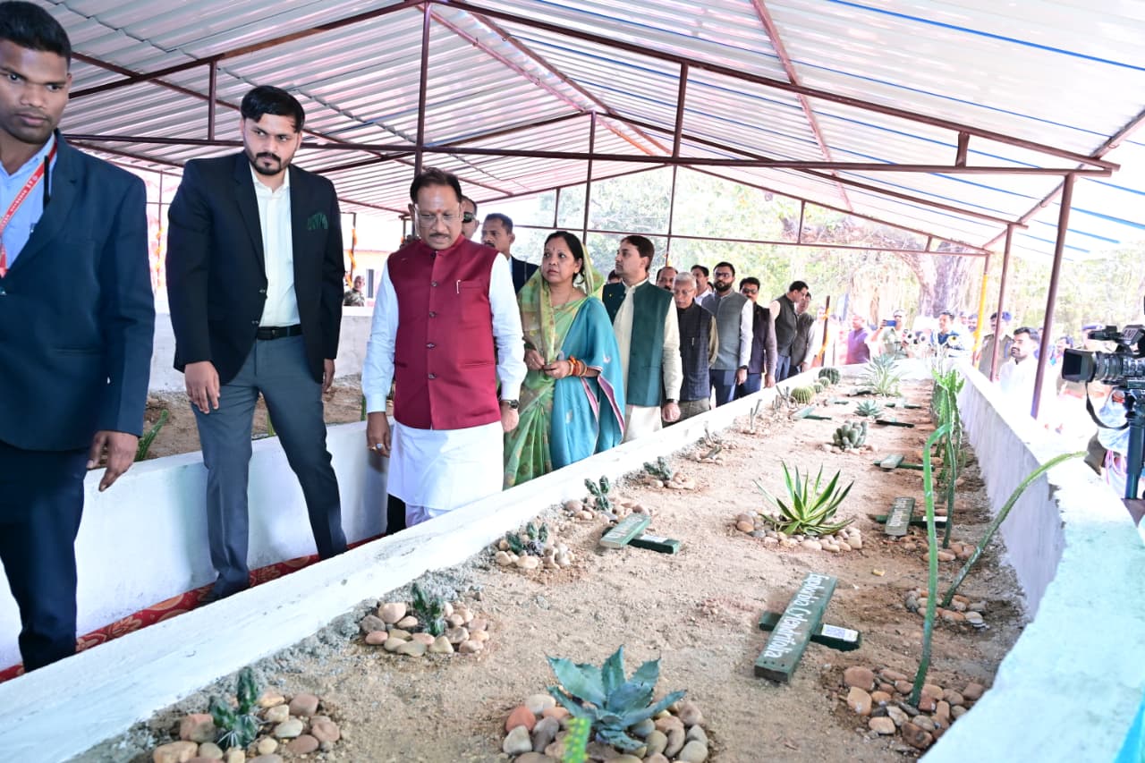 मुख्यमंत्री ने किया मयाली नेचर कैम्प का अवलोकन..इको-एडवेंचर गतिविधियों को सराहा, डिजिटल भुगतान से दिया कैशलेस इंडिया का संदेश..कहा – प्रकृति आधारित पर्यटन से रोजगार, संरक्षण और विकास को मिलेगी नई दिशा.. देखें वीडियो..