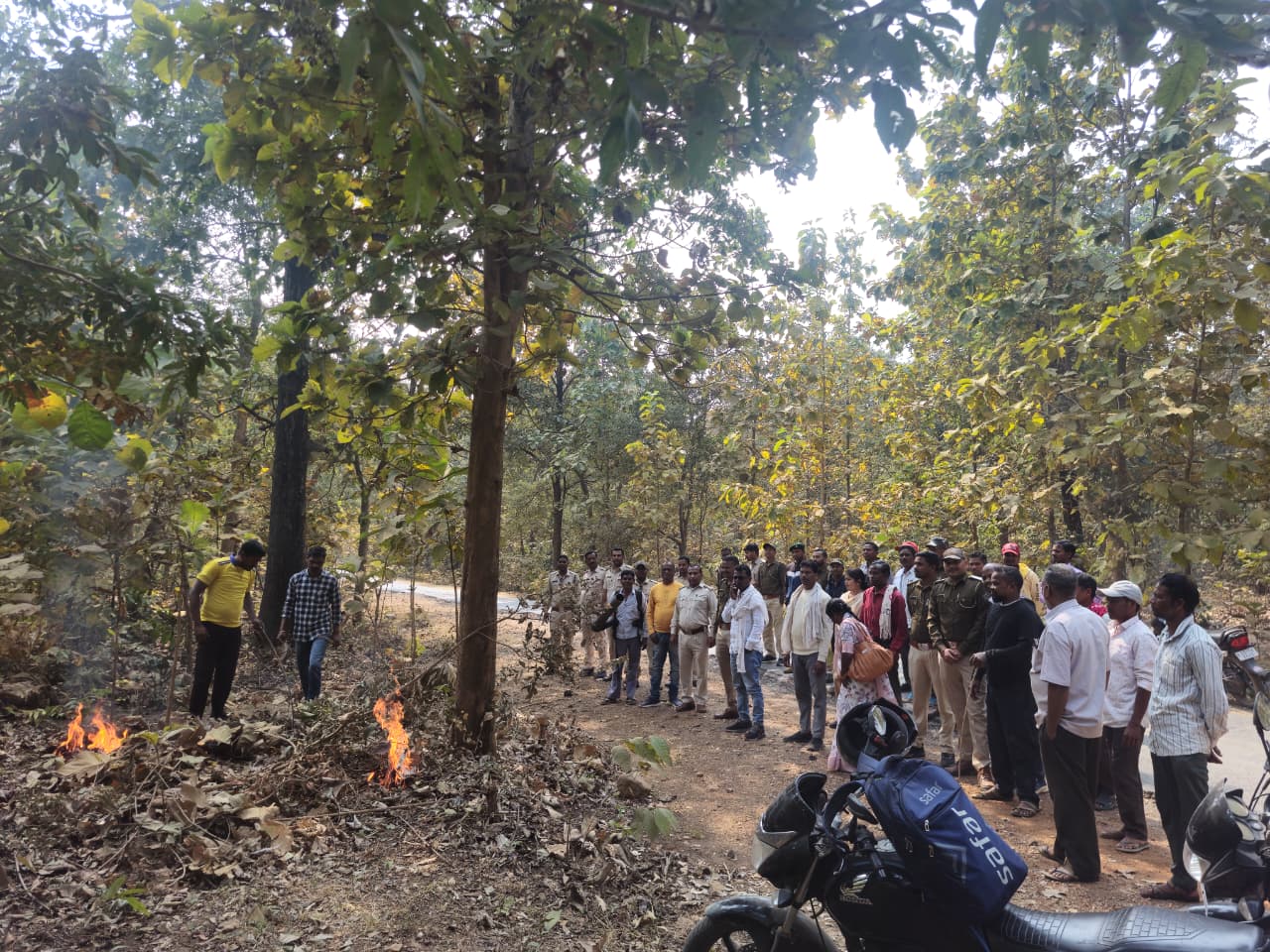 बिलासपुर : वनाग्नि रोकथाम को लेकर बेलगहना में एक दिवसीय प्रशिक्षण कार्यशाला..वन समितियों को दी गई आग से बचाव और वन संरक्षण की विस्तृत जानकारी..