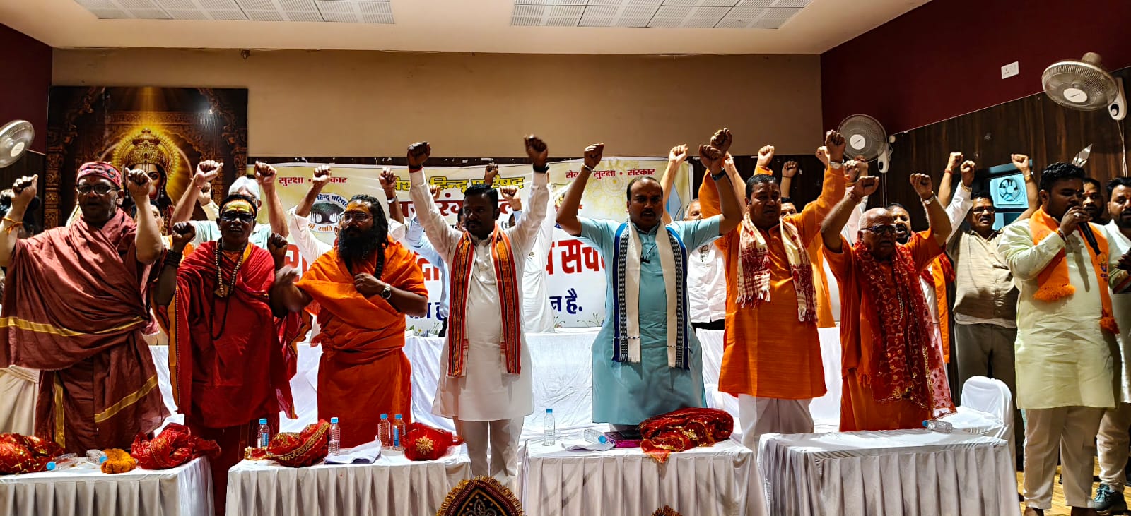 पेण्ड्रा में विराट त्रिशूल दीक्षा और शौर्य यात्रा, हजारों की भीड़ उमड़ी ; धर्म रक्षा का दिया संदेश..