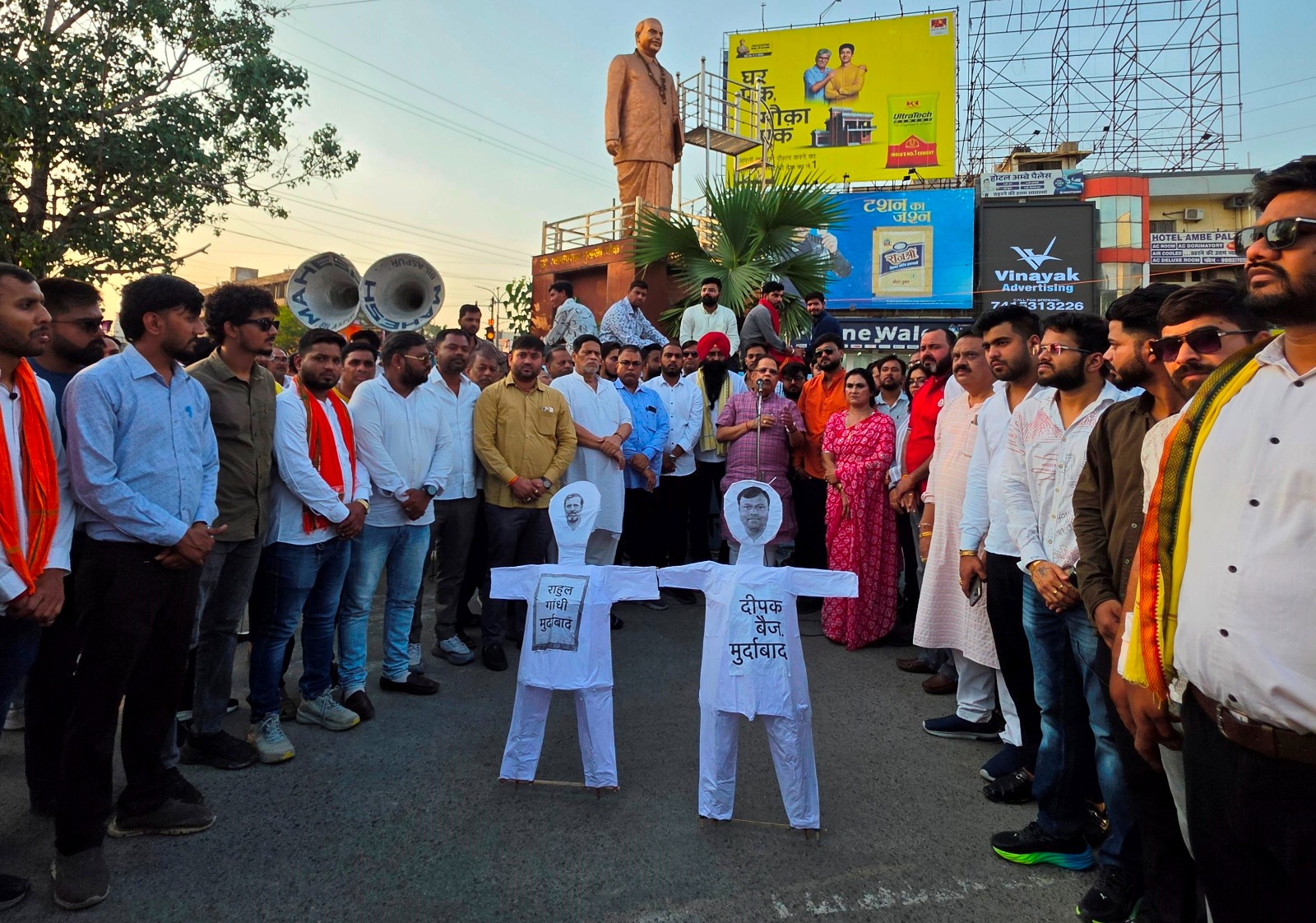 राहुल गांधी के बयान पर भाजपा-भाजयुमो का तीखा विरोध..बिलासपुर में कई स्थानों पर पुतला दहन, भाजपा नेताओं ने कहा – कांग्रेस लोकतांत्रिक मर्यादा भूल रही..