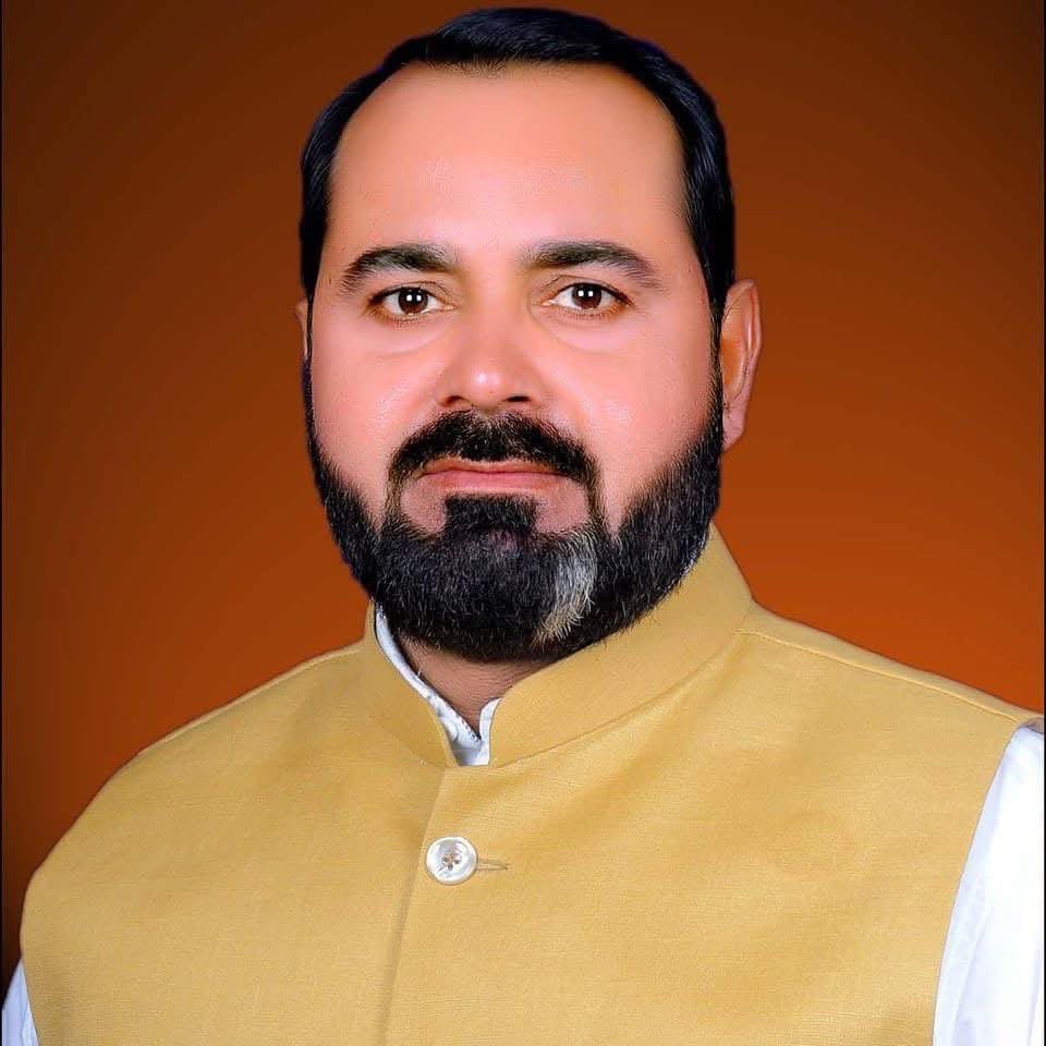 हिड़मा को ‘रोल मॉडल’ बताए जाने के कथित बयान पर सियासत गरम, भाजपा ने कांग्रेस से मांगा जवाब..दीपक सिंह बोले – नक्सली हिंसा के आरोपी का महिमामंडन शहीदों और पीड़ित परिवारों का अपमान, अटल श्रीवास्तव करें स्थिति स्पष्ट..