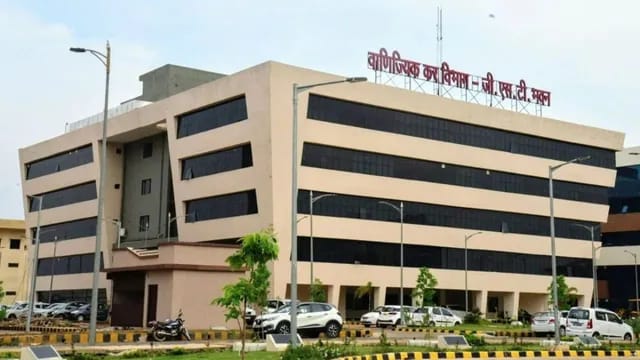 10 करोड़ की टैक्स चोरी का मामला : दुर्ग से स्टील कारोबारी गिरफ्तार, अब फर्जी बिलों का फायदा उठाने वाले व्यापारियों पर पेनल्टी और रिकवरी की तैयारी..