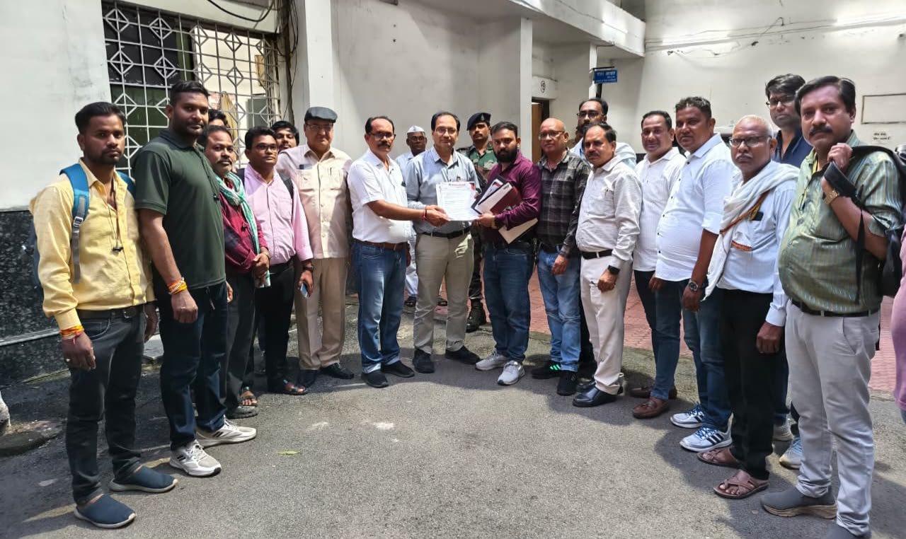प्रेस क्लब में संविधान और पारदर्शिता पर घमासान, 100 पत्रकारों की बैठक में अध्यक्ष का प्रभार बदलने का प्रस्ताव..