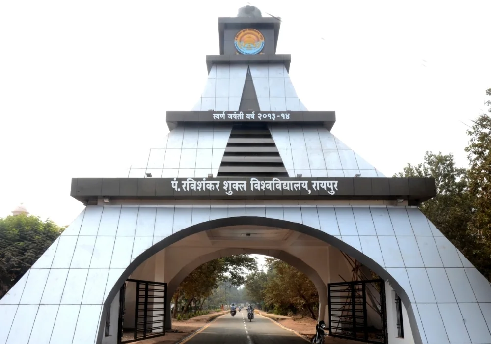 रविवि का ‘मार्कशीट वसूली’ सिंडिकेट : 3 से 5 साल तक बदला नामांकन नंबर, अब सुधार के नाम पर प्रति मार्कशीट 500 रुपए की अवैध वसूली..